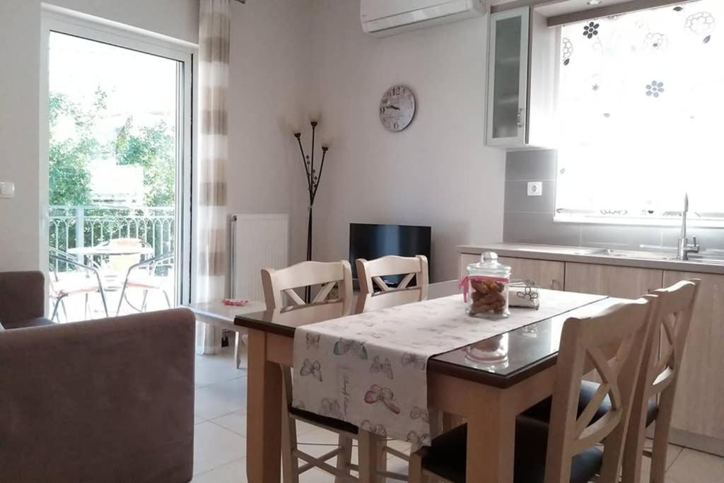 New, Bright, Cozy, Autonomous Apartment With Private Entrance And Garden, 42 M2, 5Min To The Beach And City Center Kalamata Extérieur photo